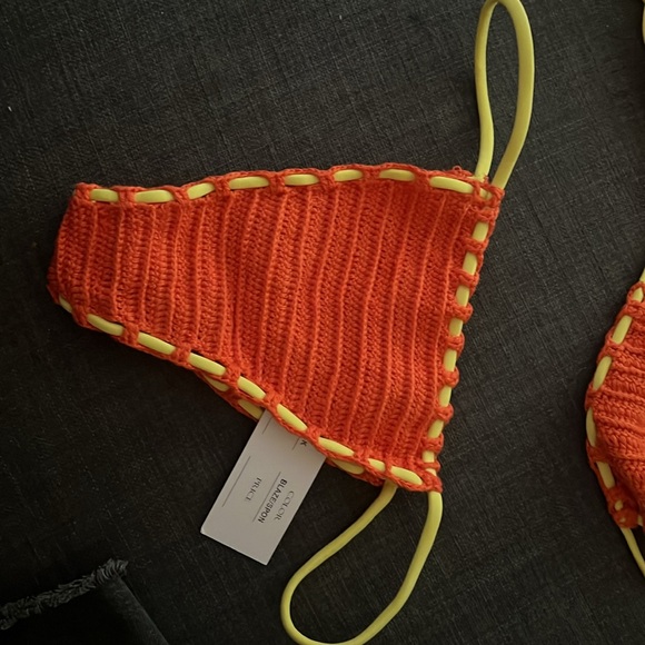 Mara Top and Pam Bottom - Picture 5 of 9